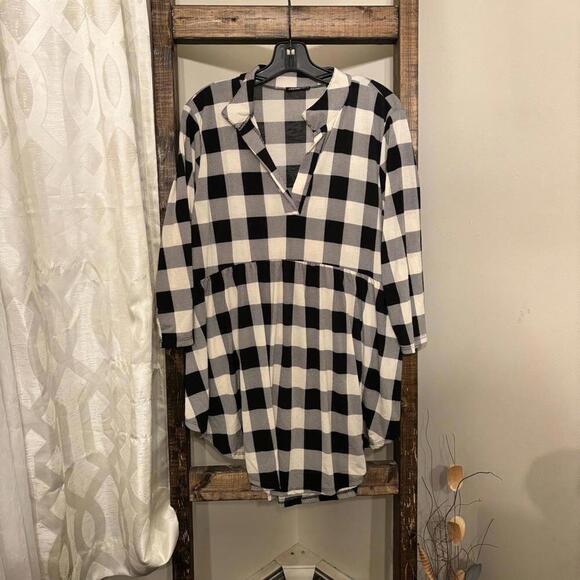Black and White Checkered Tunic - Picture 1 of 6